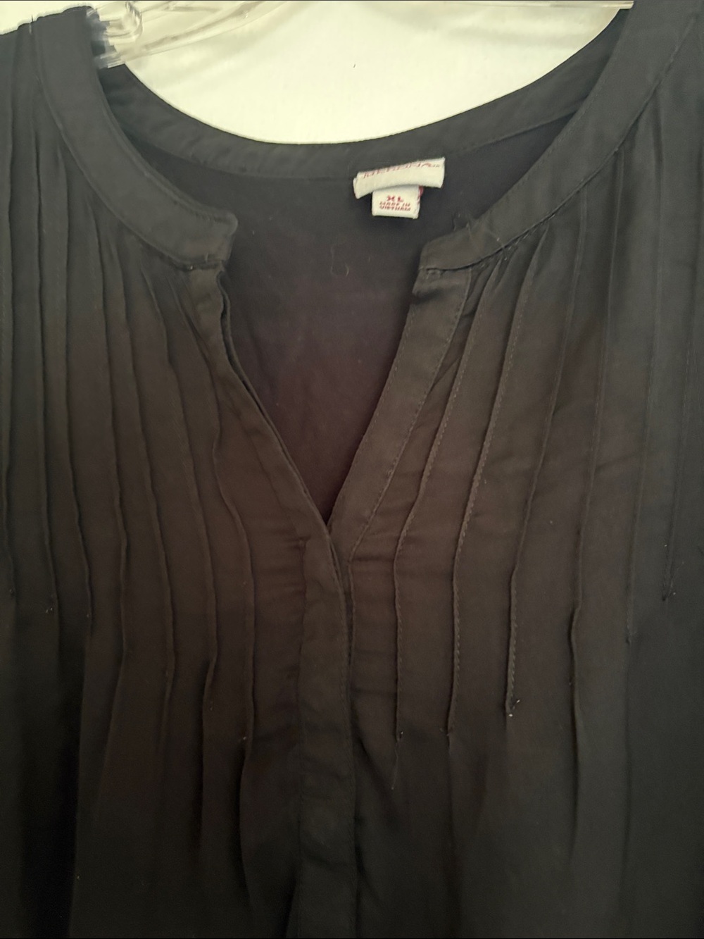 MERONA Black Sleeveless Pintuck Camisole SIZE XL.